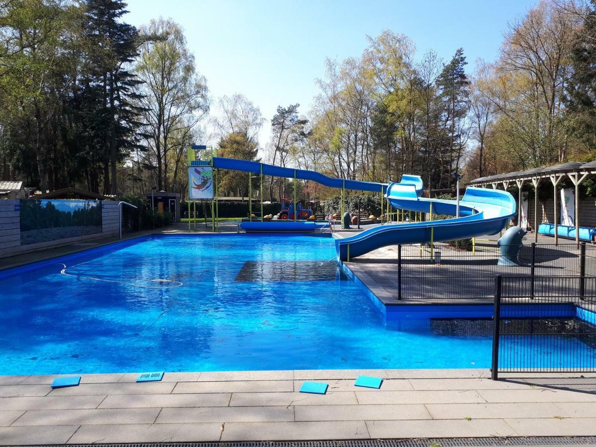 Boshuis Turquoise / Smaakvol Genieten Op De Veluwe Hoenderloo Exteriér fotografie